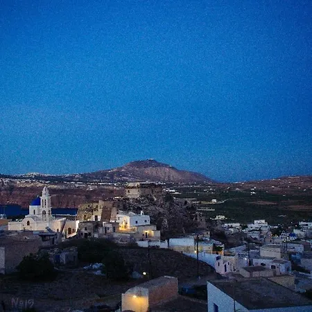Affittacamere Akrotiri Cycladic Suites