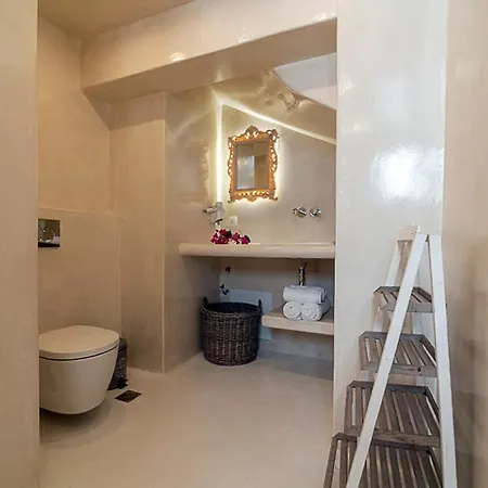 Akrotiri Cycladic Suites Affittacamere